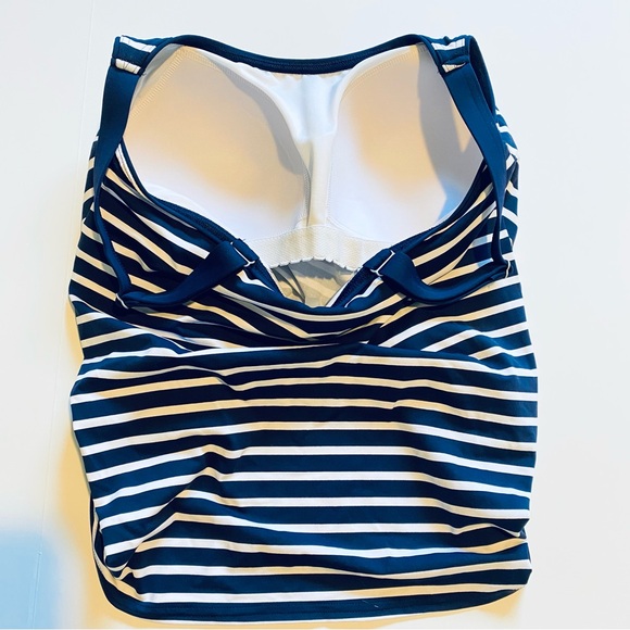 NWOT Lands End tankini top ladies size 8D - Picture 3 of 5